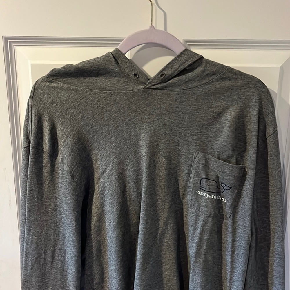Vineyard vines hoodie